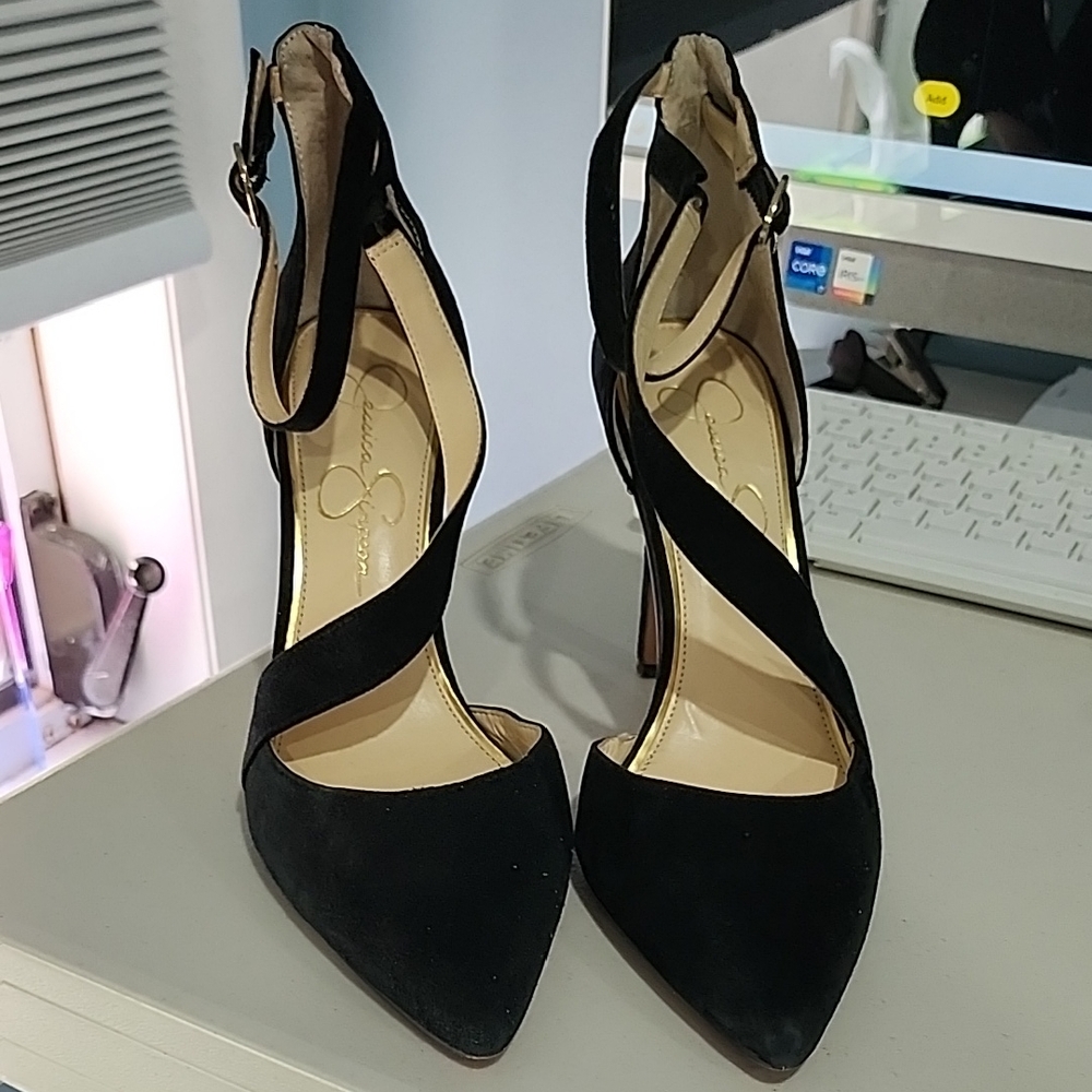 Jessica Simpson Elegant Black Heels